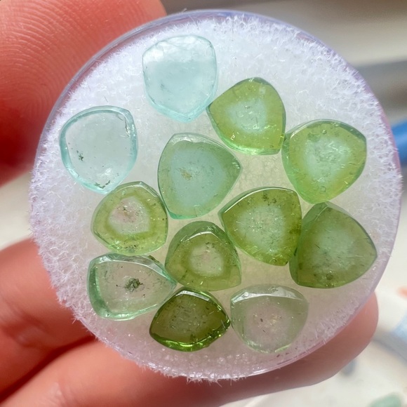 8 carats or genuine watermelon tourmaline polished slices! With gem jar . NICE!! - Picture 6 of 15